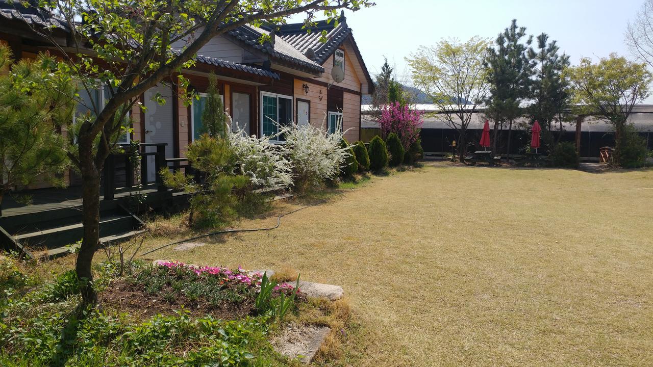 Villa Windflower Gyeongju Exterior foto